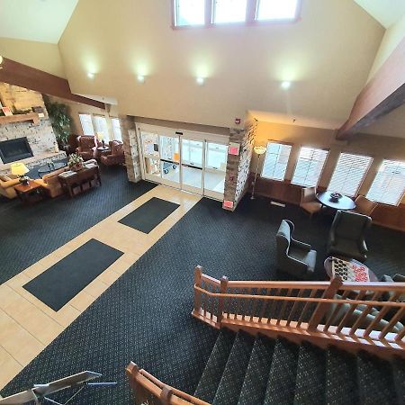 Amerivu Inn And Suites - Waconia المظهر الخارجي الصورة