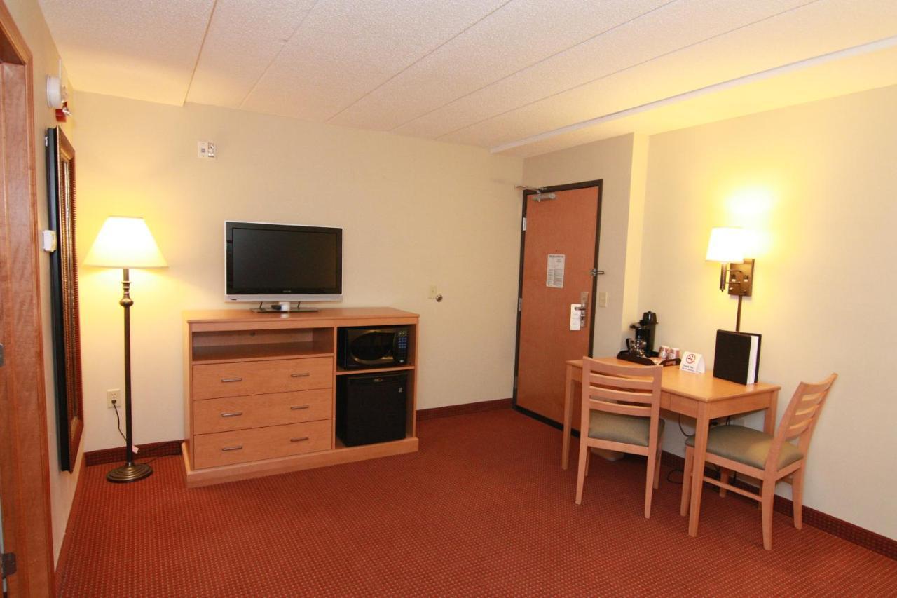 Amerivu Inn And Suites - Waconia المظهر الخارجي الصورة