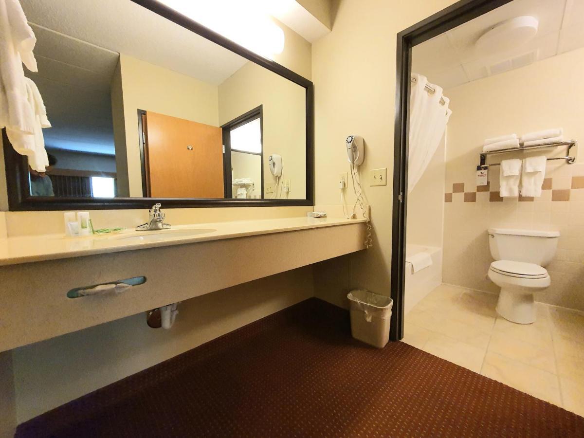 Amerivu Inn And Suites - Waconia المظهر الخارجي الصورة