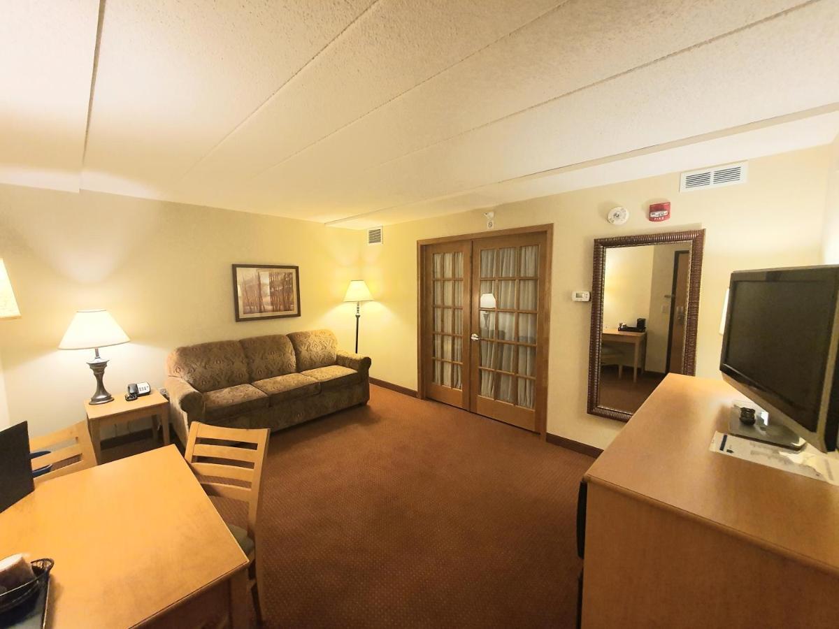 Amerivu Inn And Suites - Waconia المظهر الخارجي الصورة